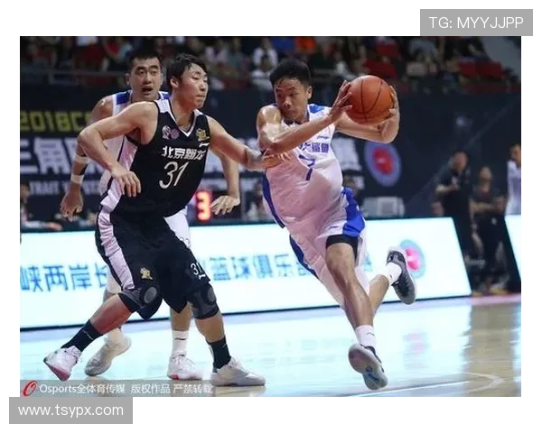 中国男足奋力逆转日本队 全场鏖战九十分钟上演惊心动魄胜利 中国男足奋力逆转日本队 全场鏖战九十分钟上演惊心动魄胜利