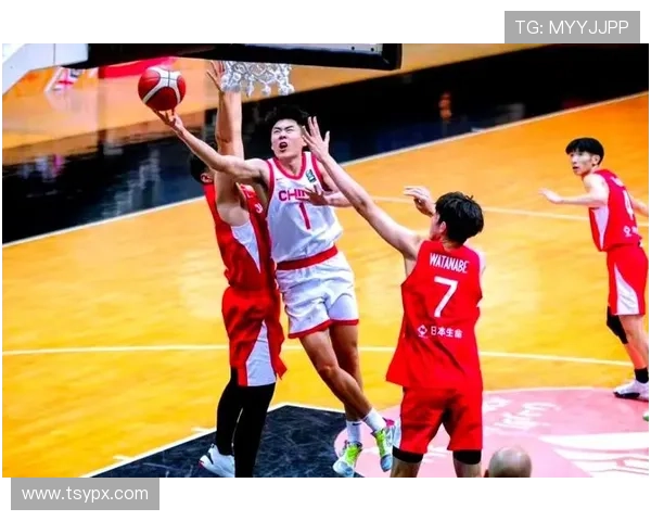 中国男篮成功晋级世界杯八强 赛场表现引发球迷热烈讨论 中国男篮成功晋级世界杯八强 赛场表现引发球迷热烈讨论