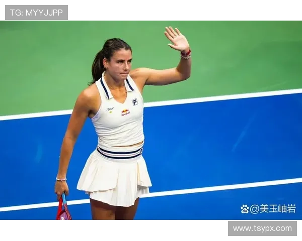 网球巨星奋力拼搏，赛季最后一战引发全球关注，争夺世界排名冠军