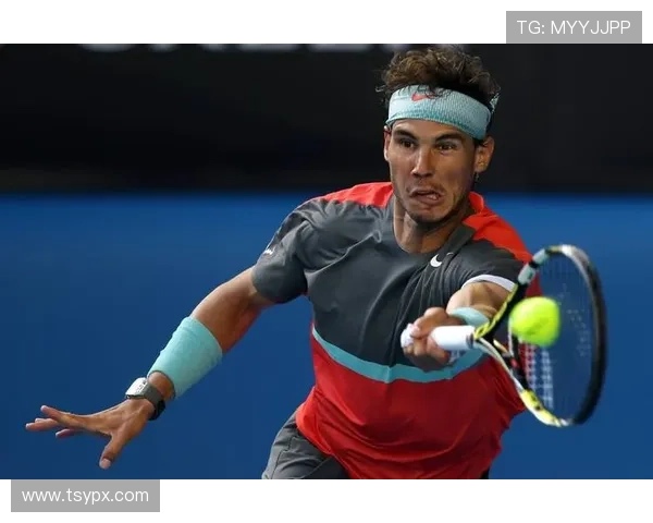 网球大师赛决赛激战正酣 纳达尔与德约科维奇争夺桂冠再掀高潮