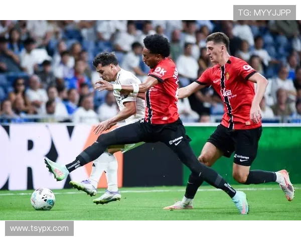 聚焦马略卡俱乐部探寻地中海足球文化魅力与历史传承之源泉风采展